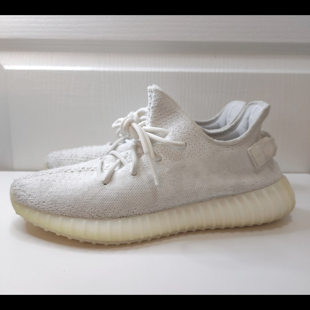 🌸Yeezy Women Size 7 🌸 Discounted Price To Sale Quick🌸
